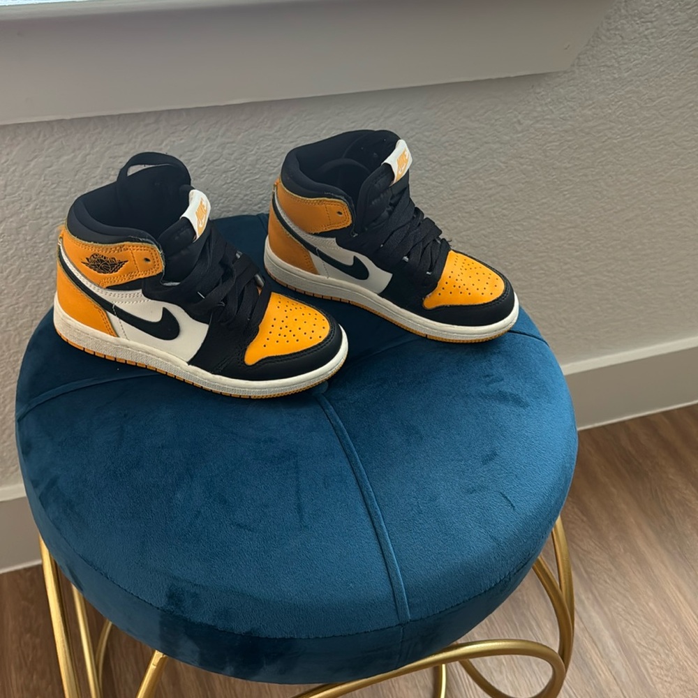 Boy sneakers